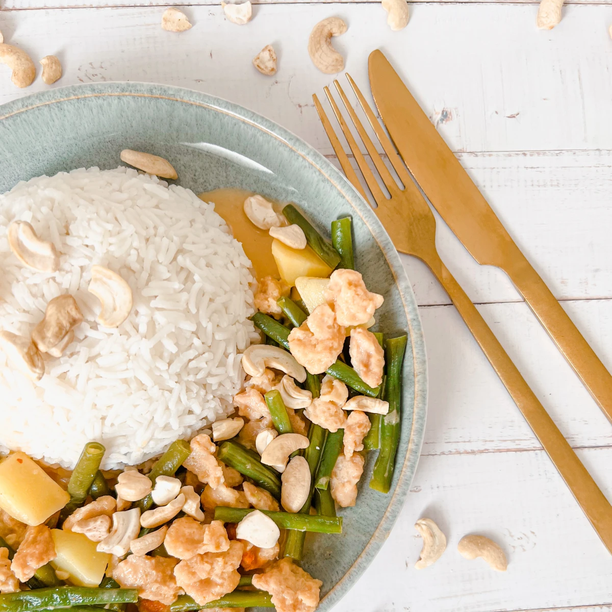 Veganes Massaman-Curry mit Jasminreis