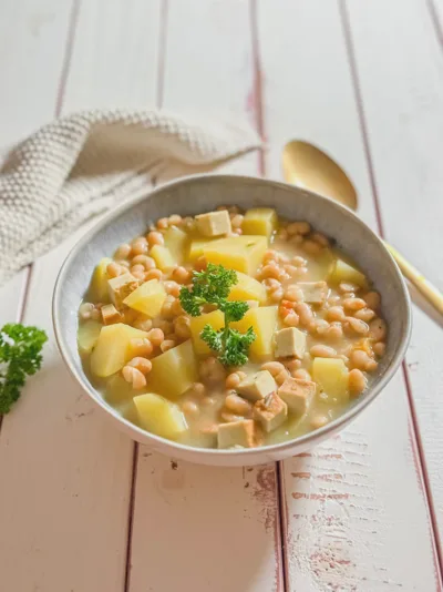 Schnelle Bohnensuppe