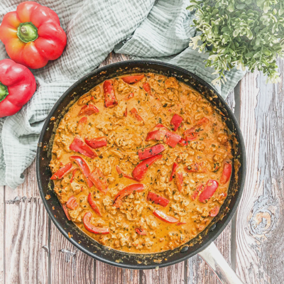 Veganes Paprika-Rahm-Geschnetzeltes – cremig, würzig & einfach gemacht