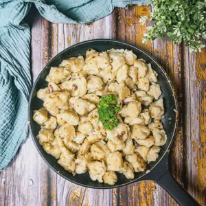 Traditionelle Eifeler Knudeln - vegane Variante des regionalen Klassikers