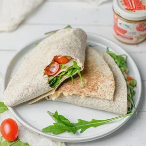Tomaten-Kichererbsen-Wraps