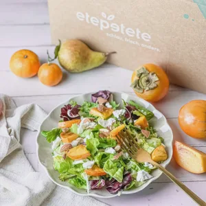 Wintersalat mit karamellisierten Kakis