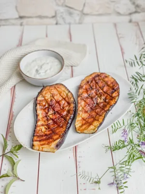 Miso-Auberginen-Steaks