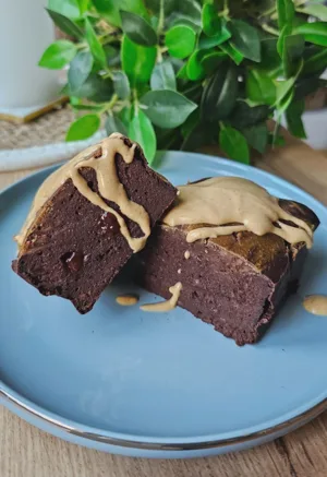 Erdnuss-Schoko-Protein-Brownie