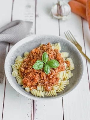 Vegane Karotten-Bolognese - ein Rezept für die ganze Familie