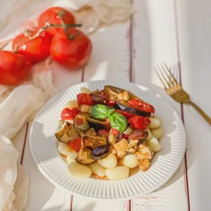 Gnocchi mit Tomatengemüse