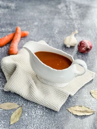 Herzhafte vegane Bratensoße – perfekt für dein festliches Menü