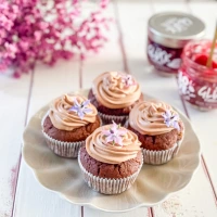 Schoko-Mousse-Himbeer-Cupcakes