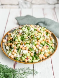 Schneller Kichererbsensalat – Gesund, Vegan & In 10 Minuten fertig