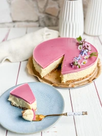 Mango-Erdbeer-Cheesecake, zuckerfrei & no bake