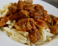 Veganes Gulasch